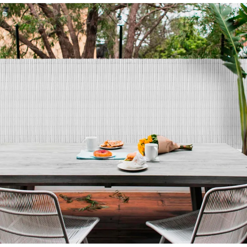 VALLA DE OCULTACIÓN MEDIA CAÑA PVC BLANCA 900gr/m² 1,5X3M