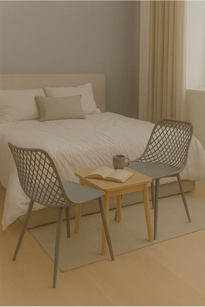 Silla de Comedor Moderna Gris y Negra de Metal Con Respaldo Entramado