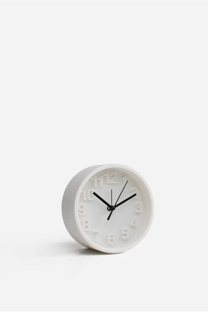 Reloj Despertador Ø13x5cm – 2 Colores