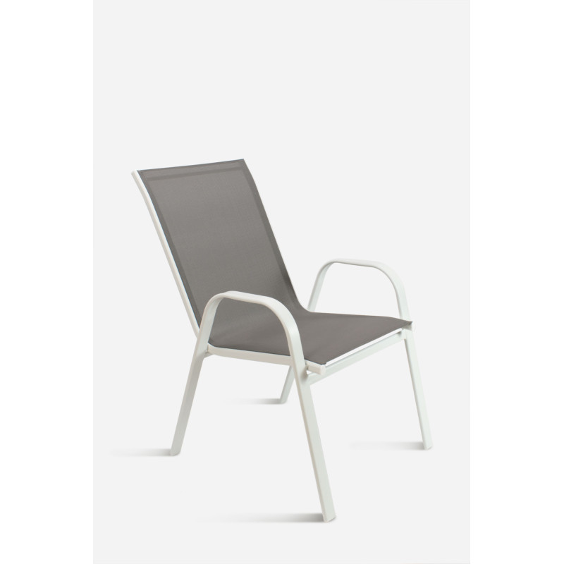 Silla de metal con lona