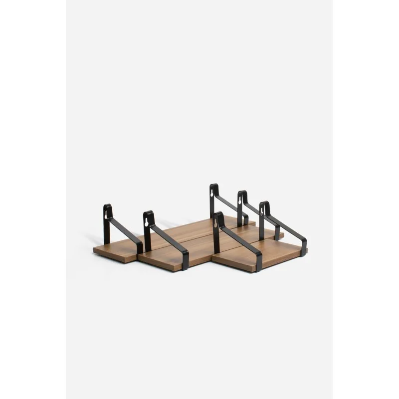 baldas con soportes de arco modelo kaan y estantes estilo industrial de madera