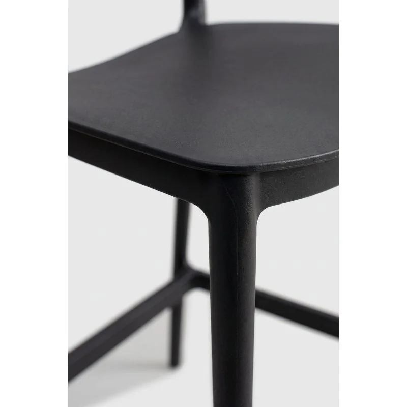 Taburete pp gris con respaldo Ainur | Taburete alto nordico