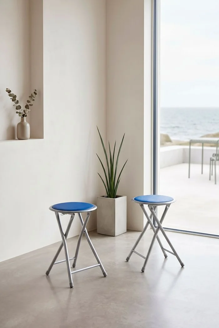 Taburete Bajo Plegable de Metal | The Secret Home