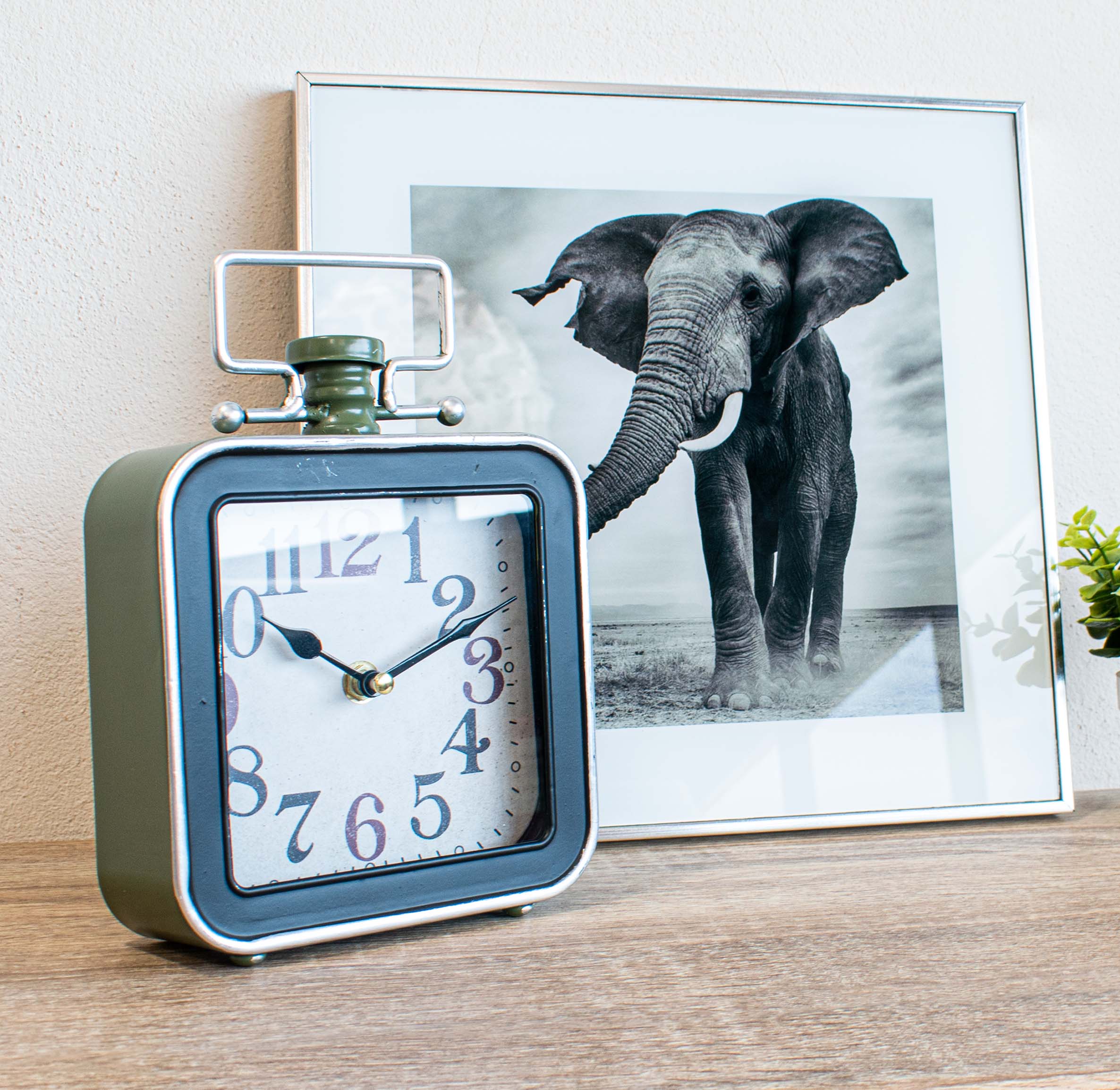 Reloj de mesa vintage Gris
